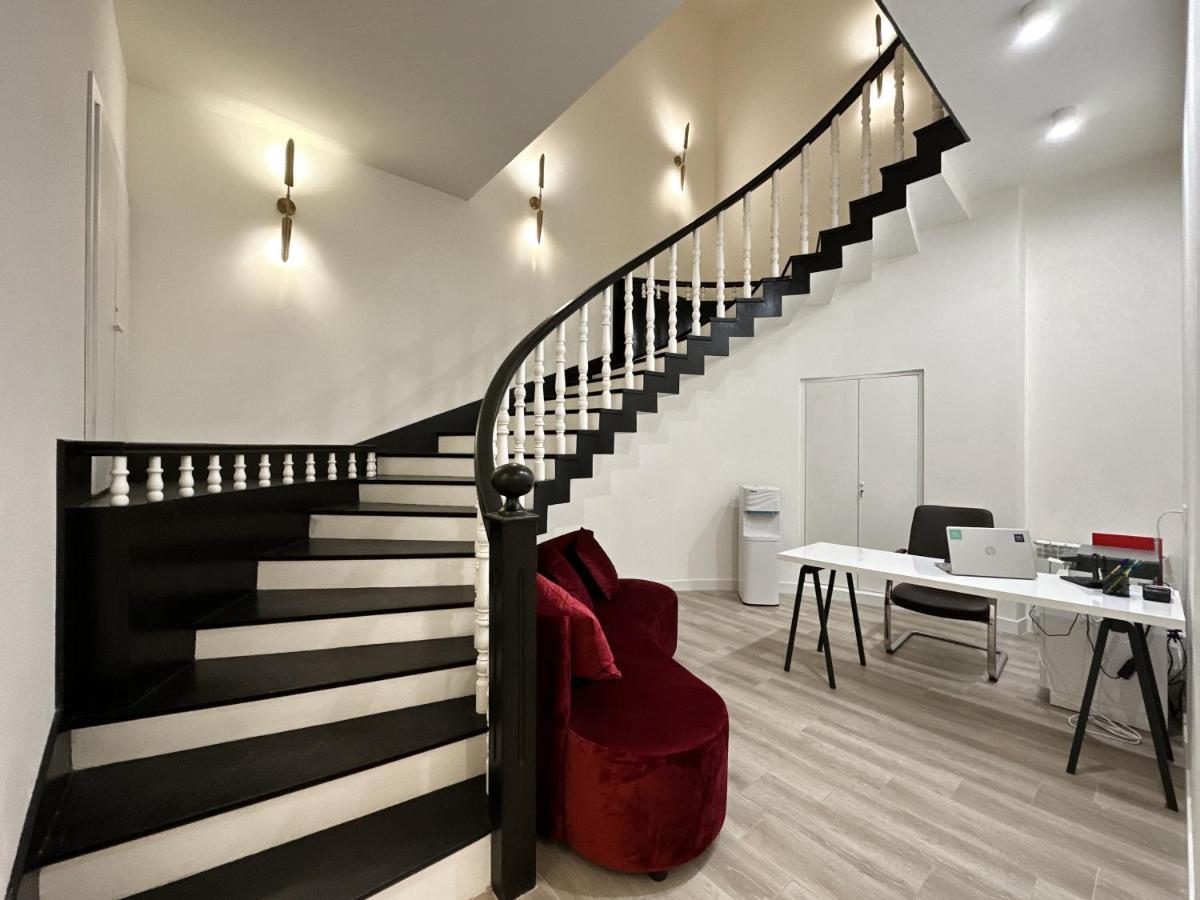Ris Opera Apartments Yerevan Bagian luar foto