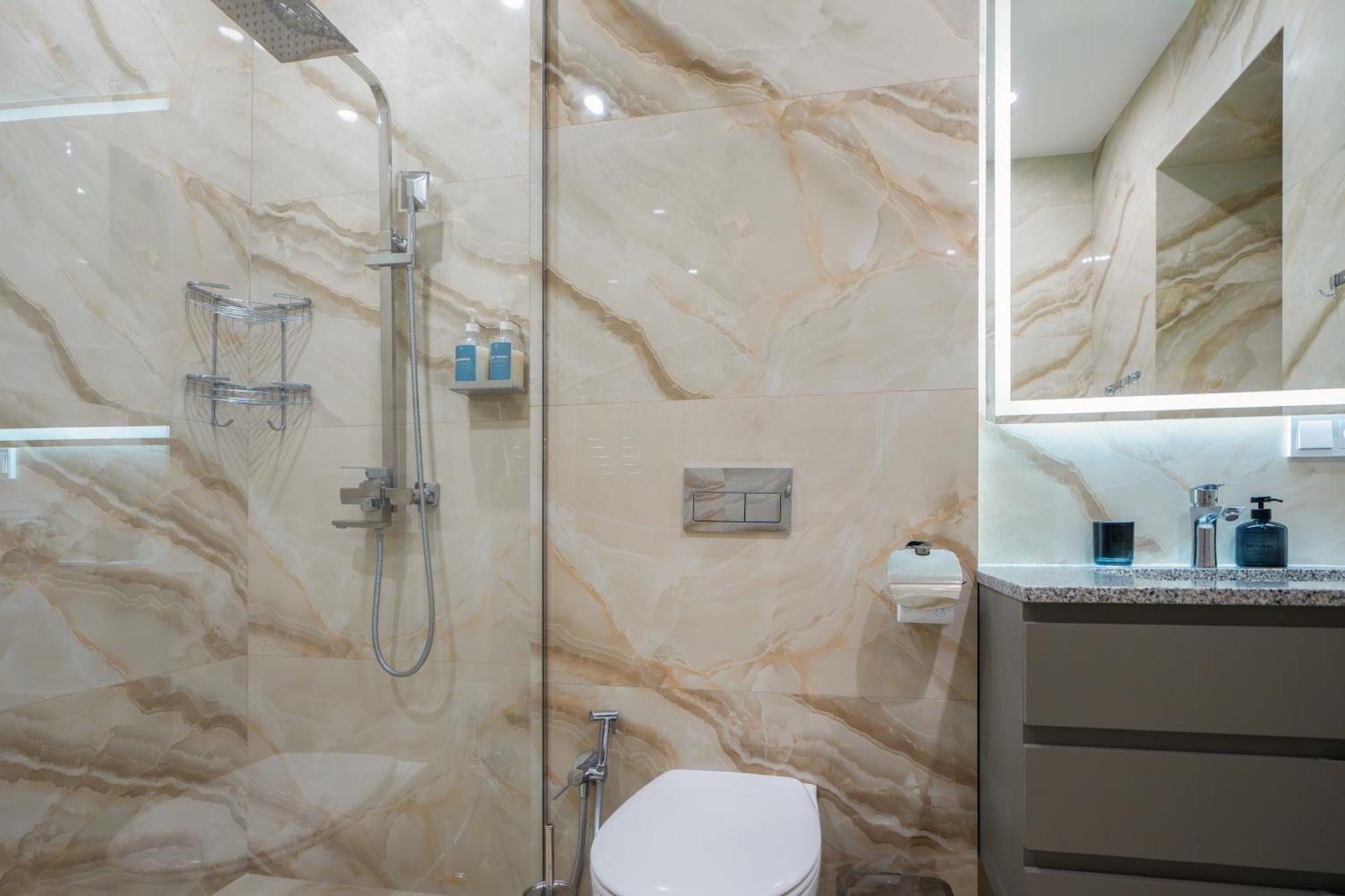 Ris Opera Apartments Yerevan Bagian luar foto