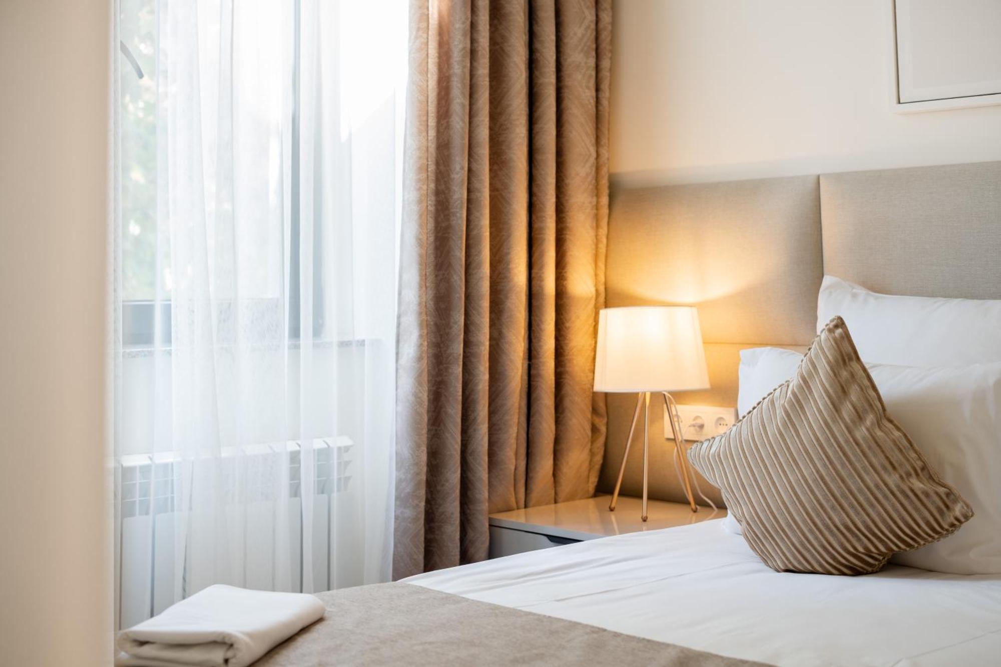 Ris Opera Apartments Yerevan Bagian luar foto